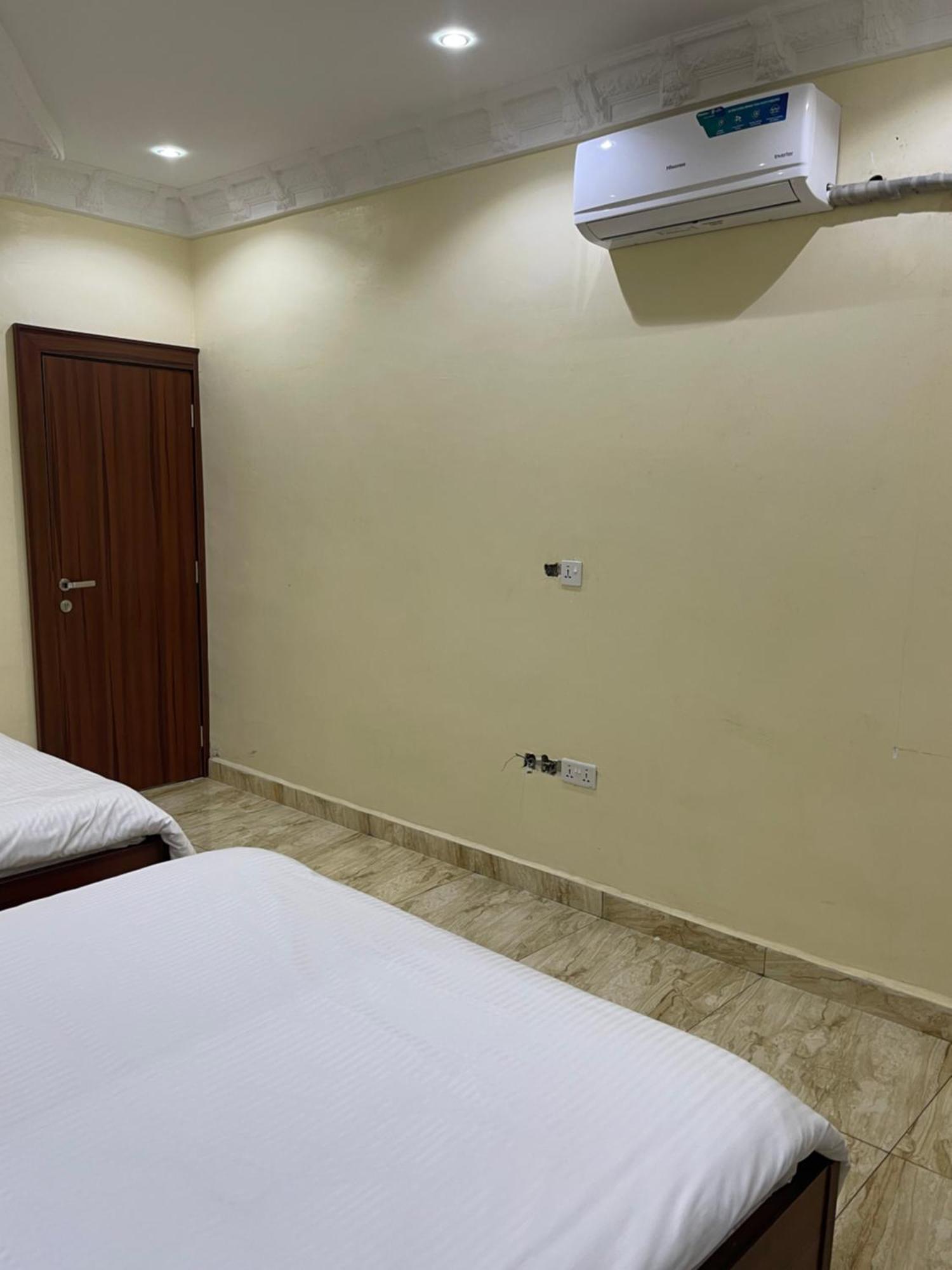 Pilgrim Place Hotel Rubuchi Exterior photo